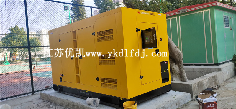 2021年1月18日，200KW玉柴發(fā)電機(jī)組靜音型交付廣西防城港某單位使用