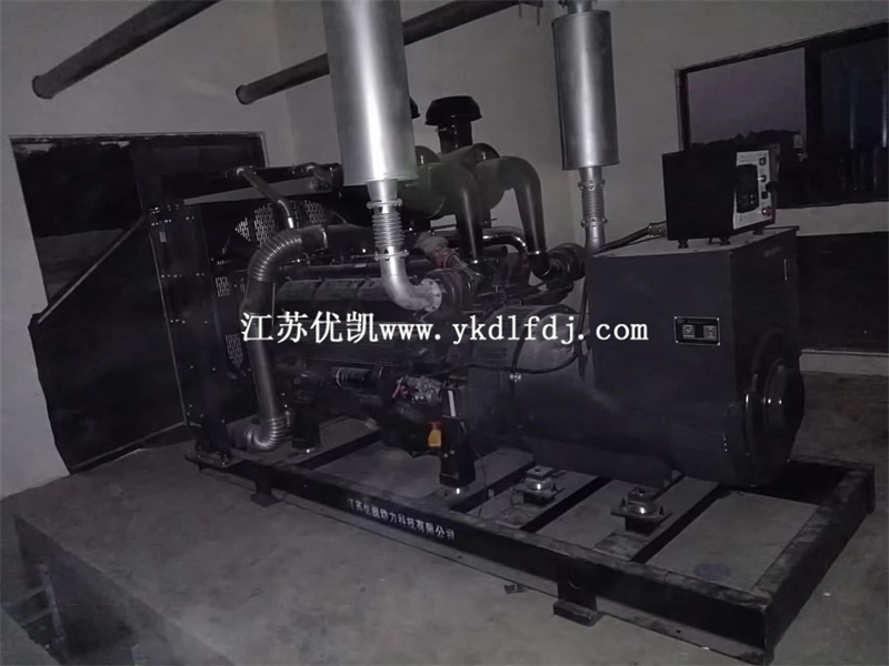 2022年4月27日，600KW上柴發電機組交付廣西欽州某工程使用